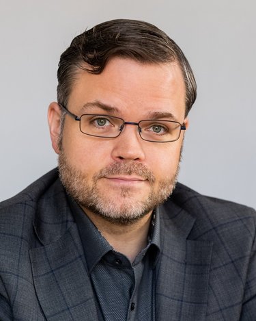 Headshot of Gareth Hawkins