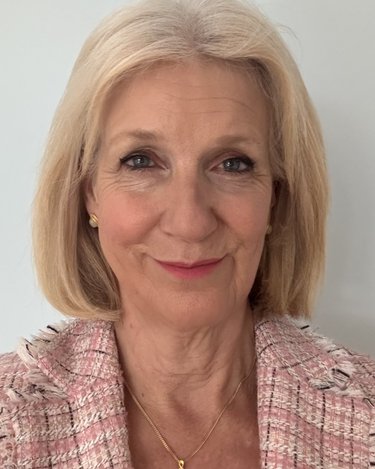 A headshot of Jane Perry