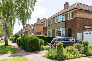 A street lined with Letchworth houses