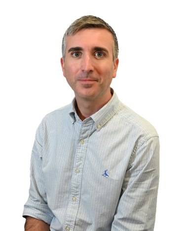 Headshot of kris karslake